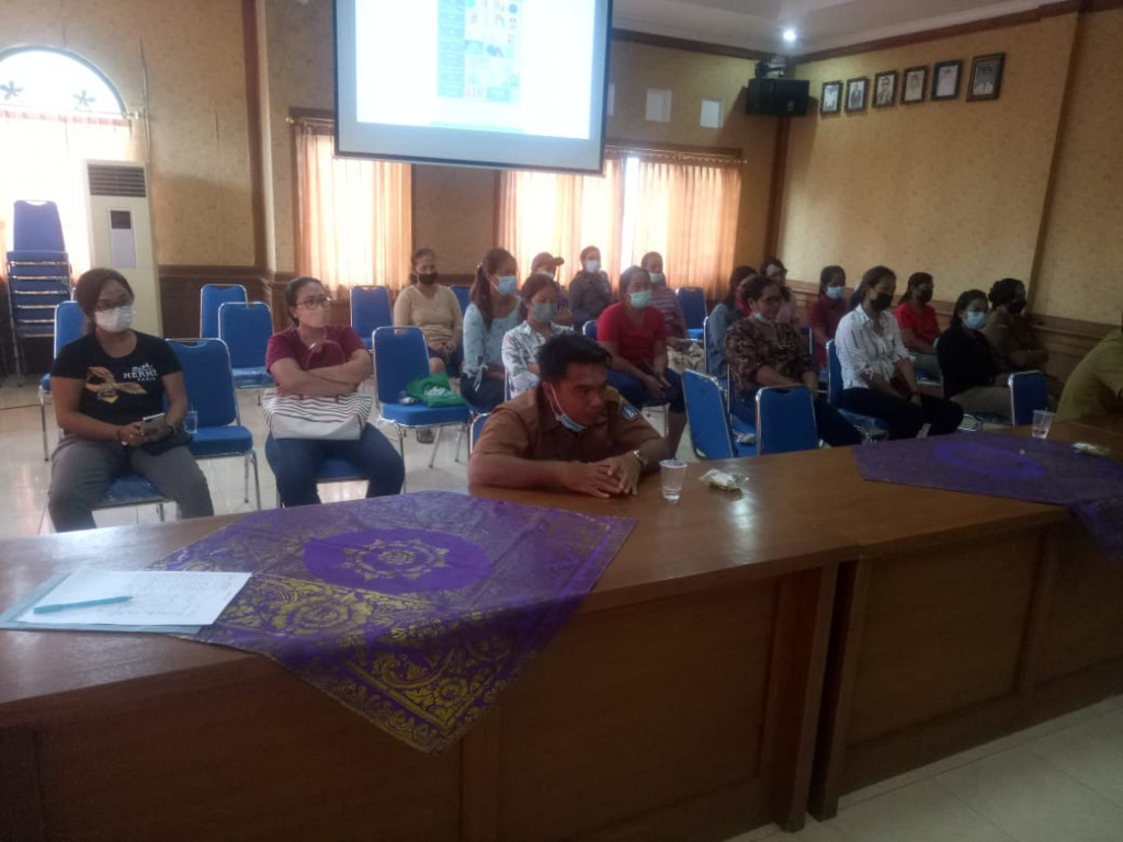 Sosialisasi Penukaran Sampah Plastik